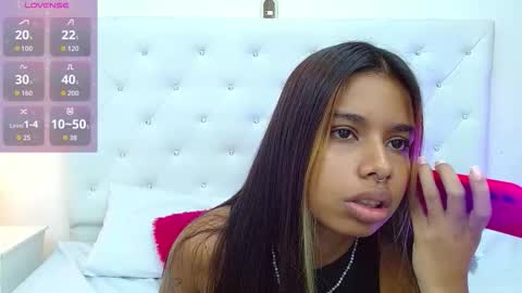 Snapshot of sweetebony_20 chatting on September 8, 9:03 pm Gabriela online show from September 8, 9:03 pm