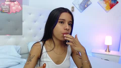 Snapshot of sweetebony_20 chatting on January 14, 3:53 am Gabriela online show from January 14, 3:53 am