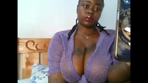 sweetest_snack online show from January 18, 7:17 am