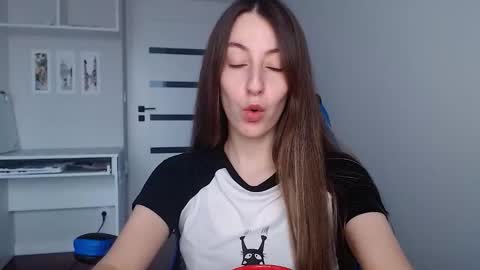 Emma  online show from November 17, 11:00 am