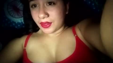 Snapshot of sweetie__annie chatting on December 21, 5:25 am Ana Mara  i cant Make noise My family is here  online show from December 21, 5:25 am