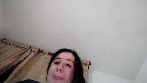 Snapshot of sweetie__annie chatting on October 8, 6:18 am Ana Mara  i cant Make noise My family is here  online show from October 8, 6:18 am