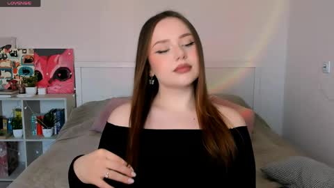 Hannah online show from May 9, 3:03 pm