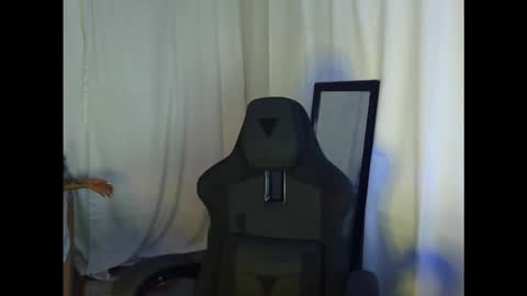 Snapshot of sweetie_irishh chatting on October 2, 4:12 pm Irish online show from October 2, 4:12 pm