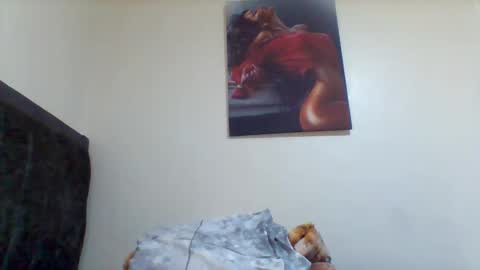 sweetie lee online show from September 11, 4:35 am