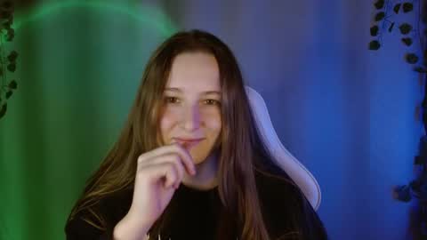 Annie online show from September 29, 9:53 pm