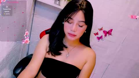 Nicole online show from February 24, 4:27 pm