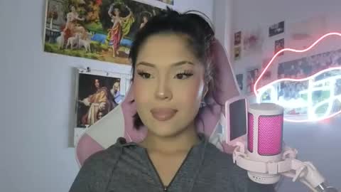 SweetJess online show from March 31, 1:49 am