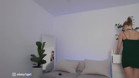 SweetKira1 online show from October 26, 12:11 pm