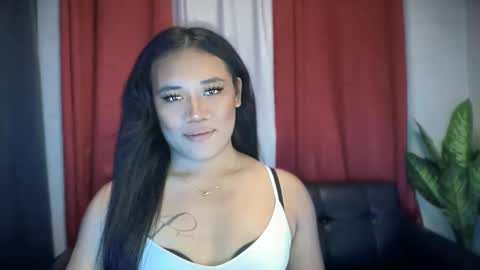 Snapshot of sweetlove_mia chatting on October 16, 4:53 pm your filipina girl MIA online show from October 16, 4:53 pm