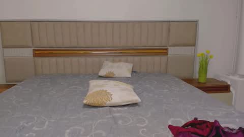 Claudia online show from November 1, 10:36 pm