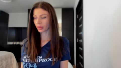 Nicole online show from September 10, 7:08 am