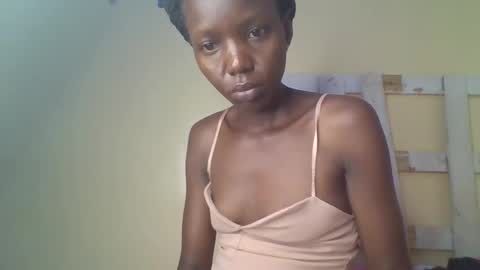 sweetpink_1 online show from February 13, 7:37 pm