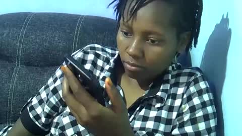 queen online show from October 7, 4:17 am