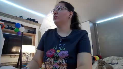 SweetRaisa online show from March 5, 10:44 pm