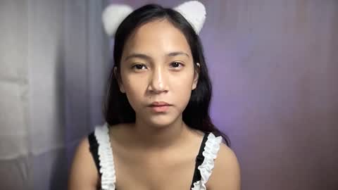 Mia online show from November 20, 3:57 pm