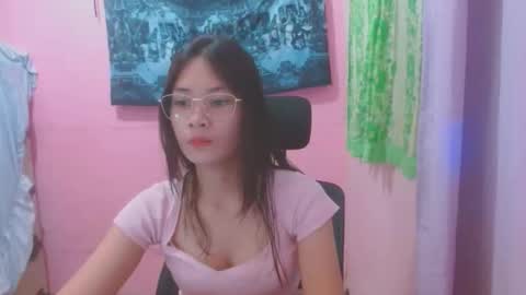 Mia online show from June 9, 5:07 am