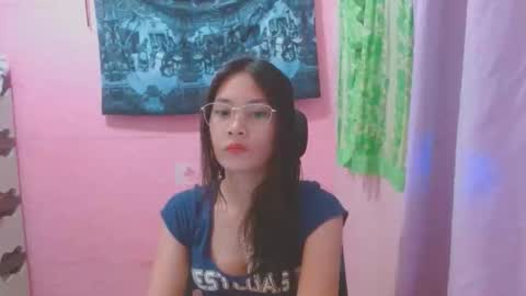Mia online show from June 3, 6:03 am