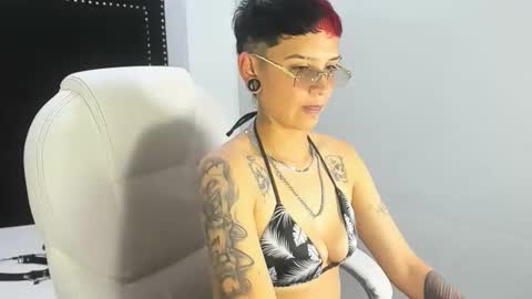 sweetsubmissive rs online show from May 14, 5:24 am