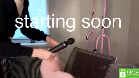 Elis  im back fav vibes 66100222 and 160  online show from November 24, 10:17 am