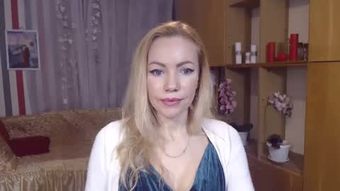 Snapshot of sweety_friend chatting on February 9, 9:06 pm Sweety friend online show from February 9, 9:06 pm