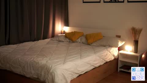 Bella . online show from November 10, 9:43 pm