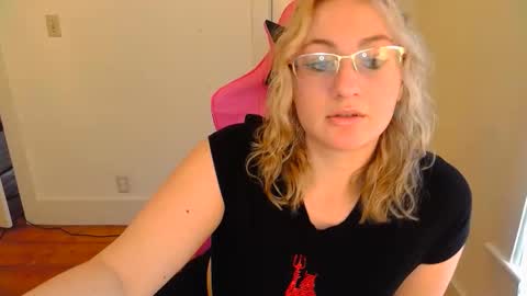 ashley blayde online show from April 12, 9:50 pm