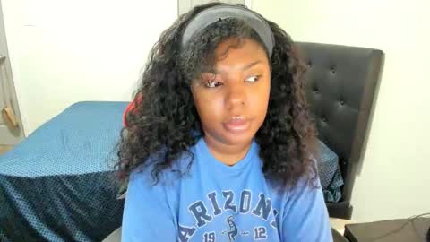 sxamleuy online show from February 24, 6:23 am