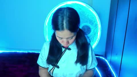 sylphy17 online show from October 14, 1:30 am