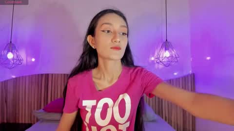 Sylvia Leos online show from February 3, 11:31 am