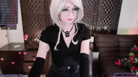 Sylvie online show from February 22, 10:15 pm