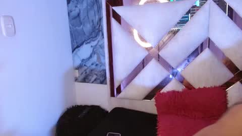 tael_novacs online show from December 20, 5:22 am