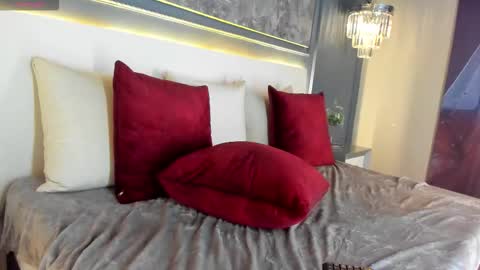 Tahlia Moreau online show from November 29, 7:01 am