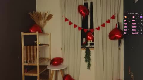 Lizzy online show from February 18, 3:11 pm