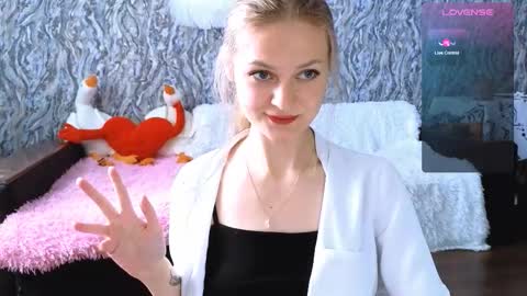 Im Taya  online show from September 29, 9:14 am