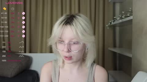 Emily online show from February 19, 5:27 pm