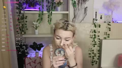 Emily online show from January 15, 5:05 pm