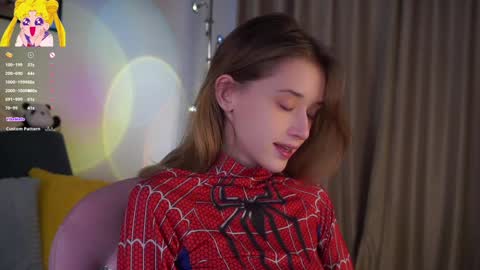 Mia online show from March 17, 1:31 am