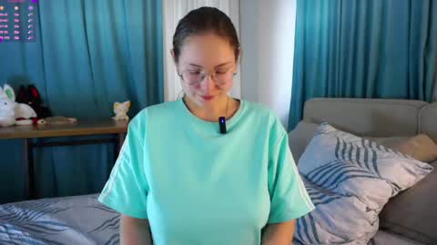 Molly online show from April 6, 4:46 am