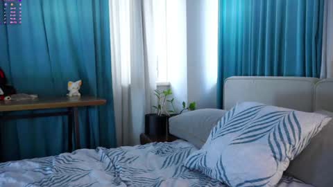 Molly online show from April 12, 2:03 am