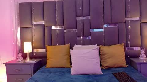 tali  online show from February 23, 6:51 pm