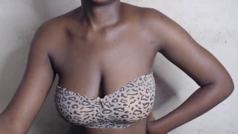 tall_choco online show from May 3, 9:45 am
