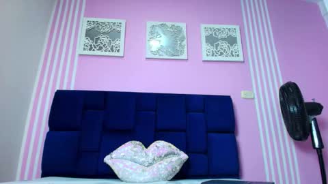 tall_hot_brunette online show from January 10, 2:11 pm