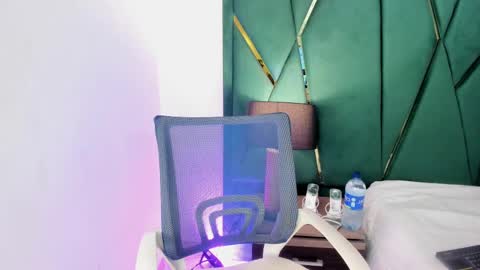 Snapshot of tamara_myller1 chatting on October 16, 12:30 pm Tamara  online show from October 16, 12:30 pm