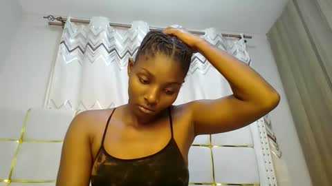 Snapshot of tamia538235 chatting on February 23, 2:50 pm tamia online show from February 23, 2:50 pm