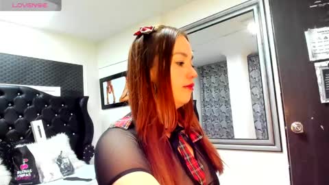 Snapshot of tammyparker_ chatting on January 19, 4:44 am Tammara  online show from January 19, 4:44 am