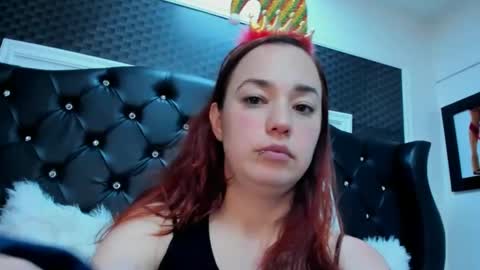 Snapshot of tammyparker_ chatting on December 5, 4:42 am Tammara  online show from December 5, 4:42 am