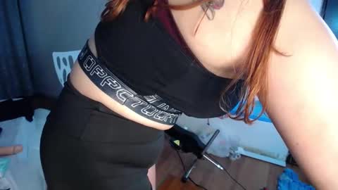 Snapshot of tammyparker_ chatting on December 30, 10:34 pm Tammara  online show from December 30, 10:34 pm