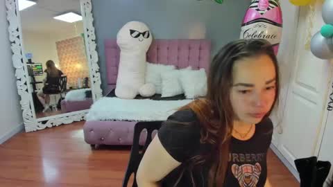 Snapshot of tammyparker_ chatting on October 1, 3:00 am Tammara  online show from October 1, 3:00 am