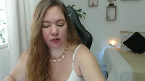Snapshot of tamy_shine87 chatting on December 24, 5:55 pm Im Samy online show from December 24, 5:55 pm
